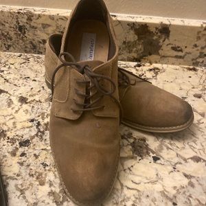 Mens tan suede lace up shoe
